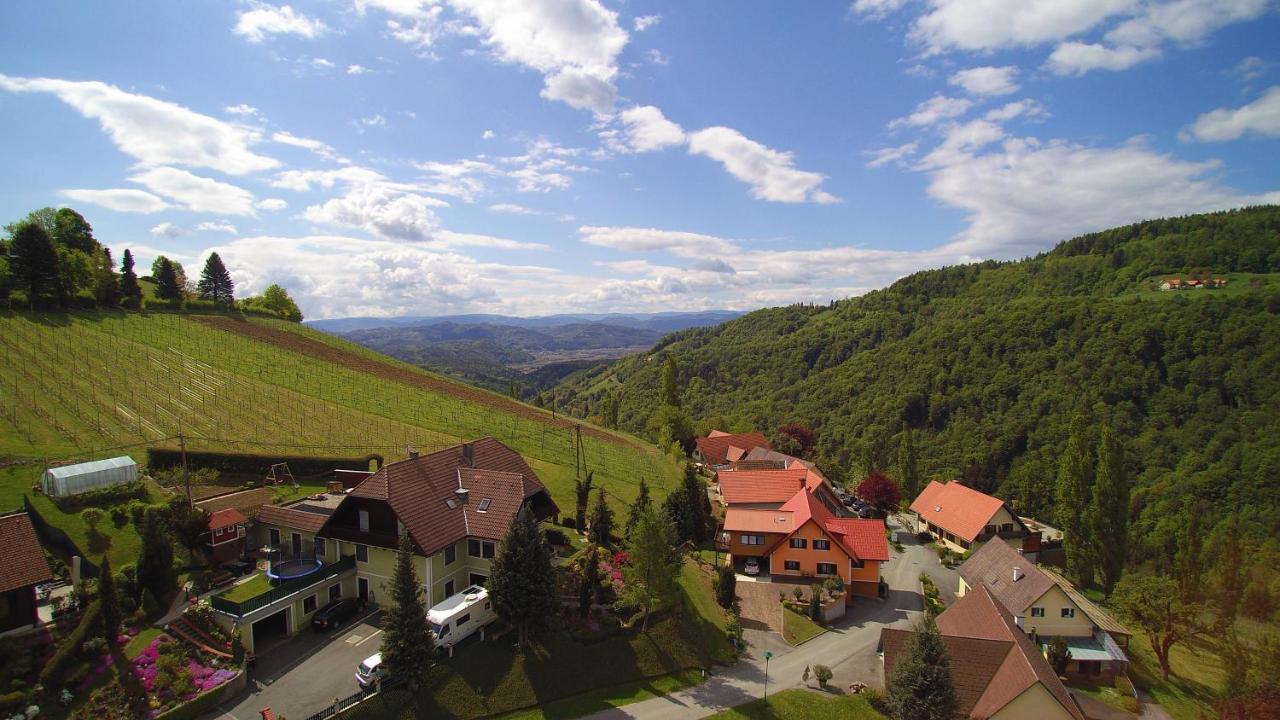 Gastehaus Kaiser Διαμέρισμα Kitzeck im Sausal Εξωτερικό φωτογραφία